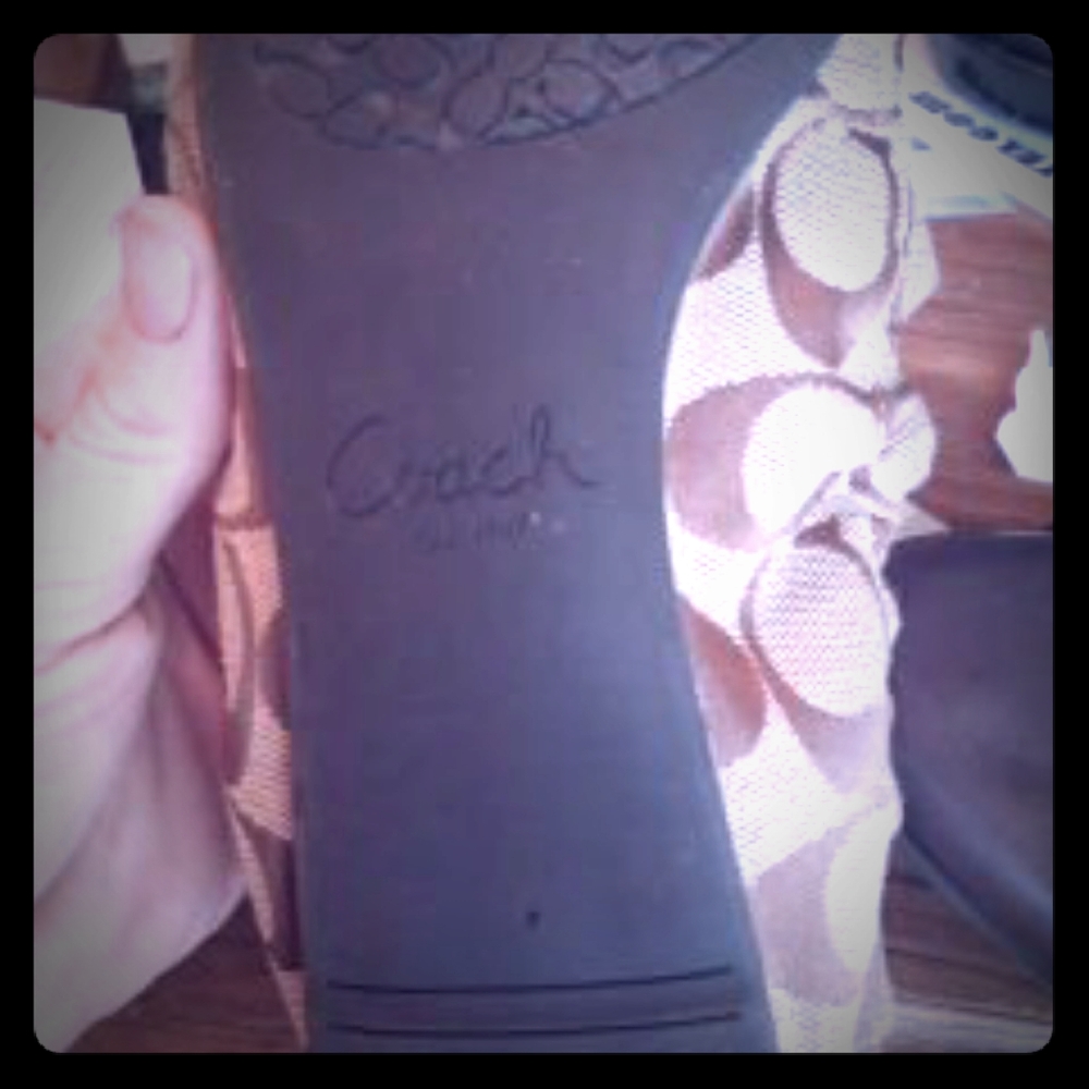 Coach flats
